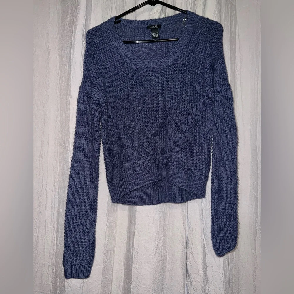 Sweater - Picture 1 of 4
